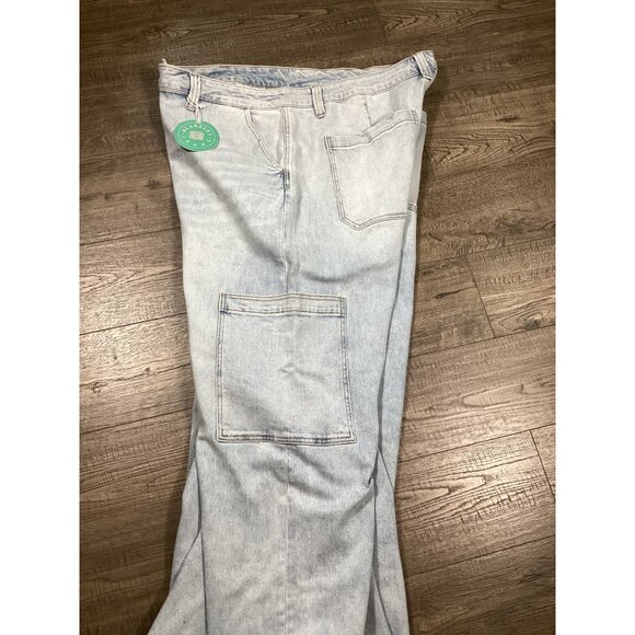 Blakeley Womens Light Wash Blue Denim Wide Leg Cargo Pants 4X Strachey FIT  NWT - Picture 3 of 10